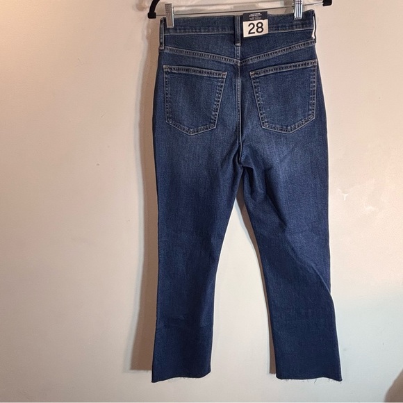 GAP Sz 28T or 6T Kick Fit High Rise Dark Wash Raw Hem NEW WITH TAG - Picture 6 of 11